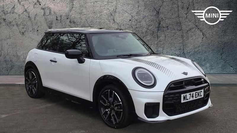 White Used 2025 Mini Cooper S Hatch Hatchback | £27,450 (Fair price) - Image 1/4