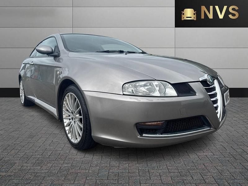 Used Alfa Romeo GT Lusso 150 HP (110 kW) 2007 Grey Coupe