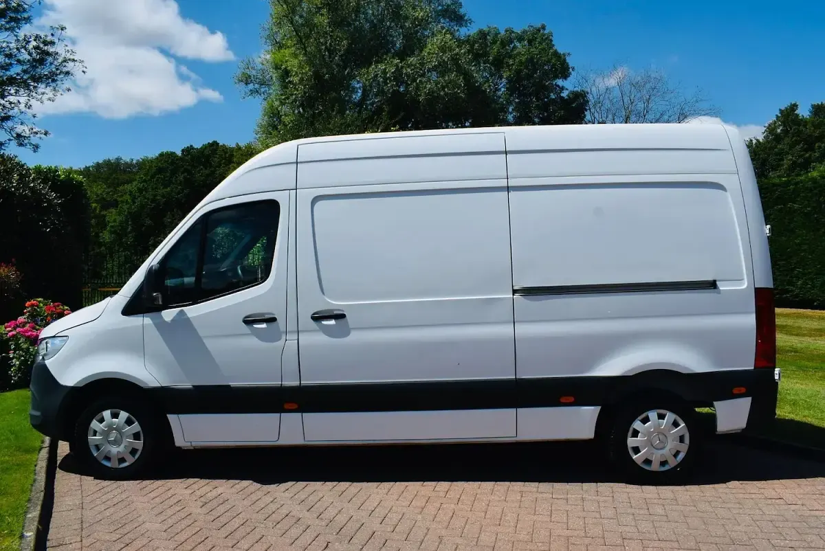 Used Mercedes Sprinter Premium 148 HP (108 kW) 2022 White Van