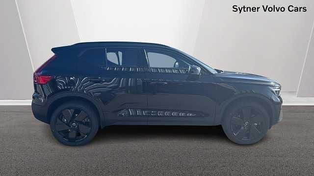 New Volvo XC40 Ultra 161 HP (118 kW) 2026 Black SUV
