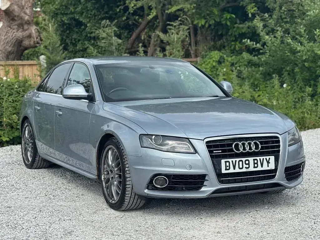 Used Audi A4 S-Line 240 HP (176 kW) 2009 Silver Sedan