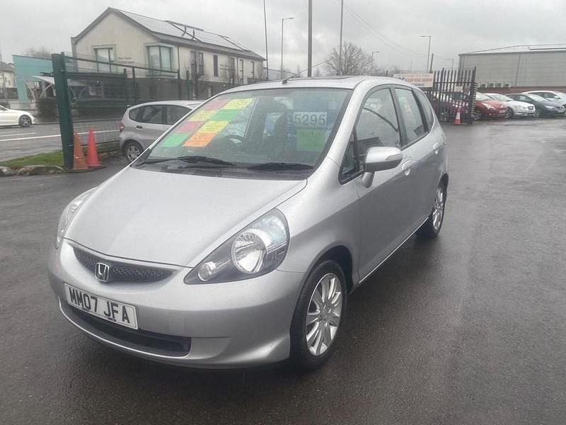 Used Honda Jazz SE 82 HP (60 kW) 2007 Silver Hatchback
