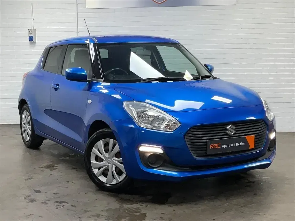 Used Suzuki Swift SZ3 90 HP (66 kW) 2018 Blue Hatchback