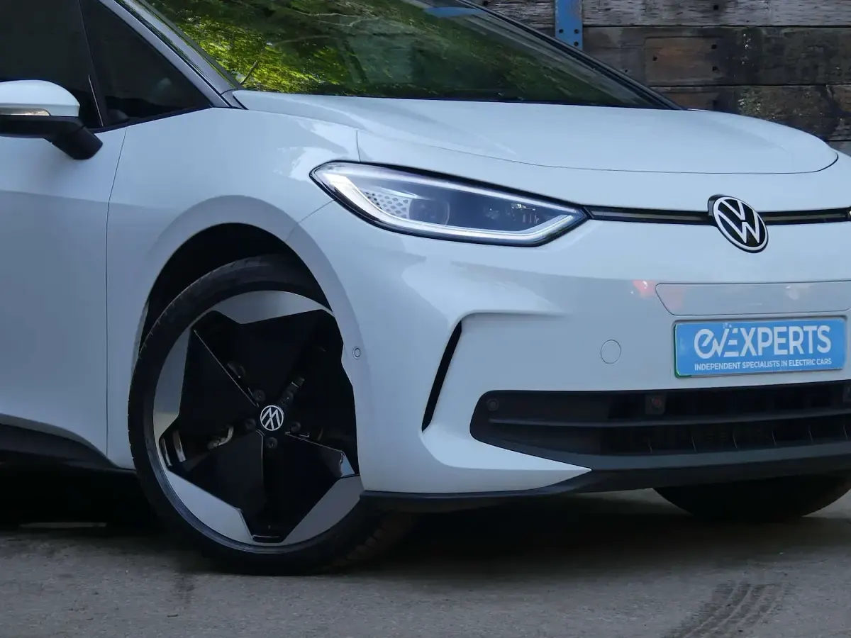 Used VW ID.3 Pro 150 kW (204 HP) 2024 White Hatchback