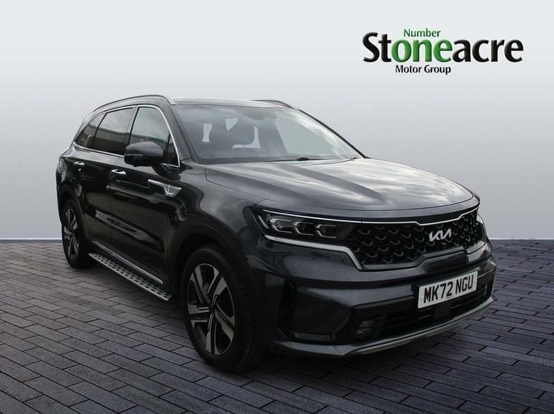 Grey Used 2022 Kia Sorento 4 SUV | £33,990 (Good price) - Image 1/4