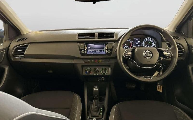 Used Skoda Fabia SE 95 HP (69 kW) 2021 Blue Hatchback