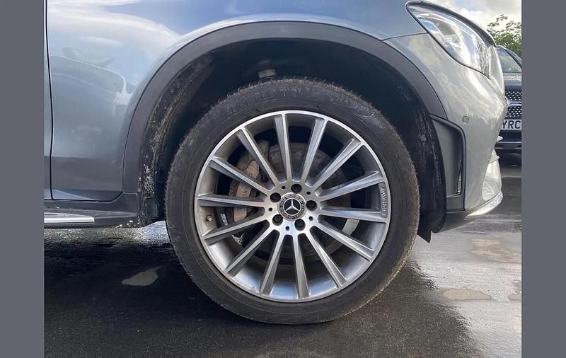 Used Mercedes GLC300e AMG Line Premium 301 HP (221 kW) 2022 Grey SUV