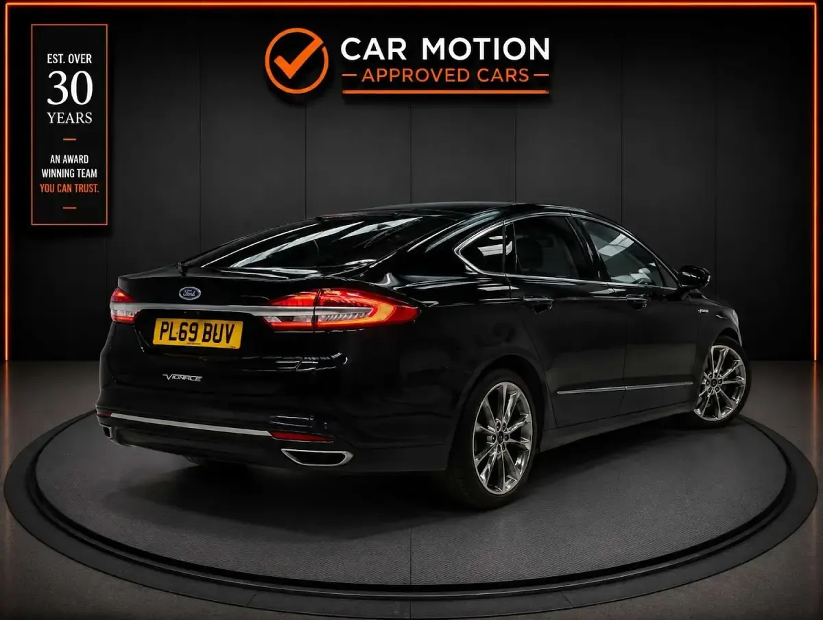 Used Ford Mondeo Vignale 190 HP (139 kW) 2020 Black Hatchback