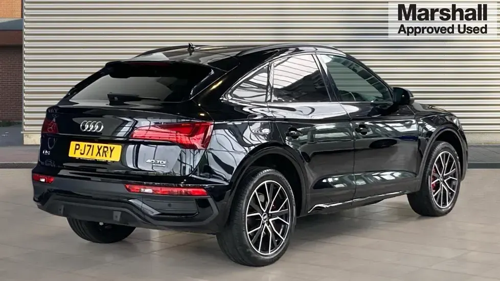 Used Audi Q5 Comfort 204 HP (150 kW) 2022 Black SUV