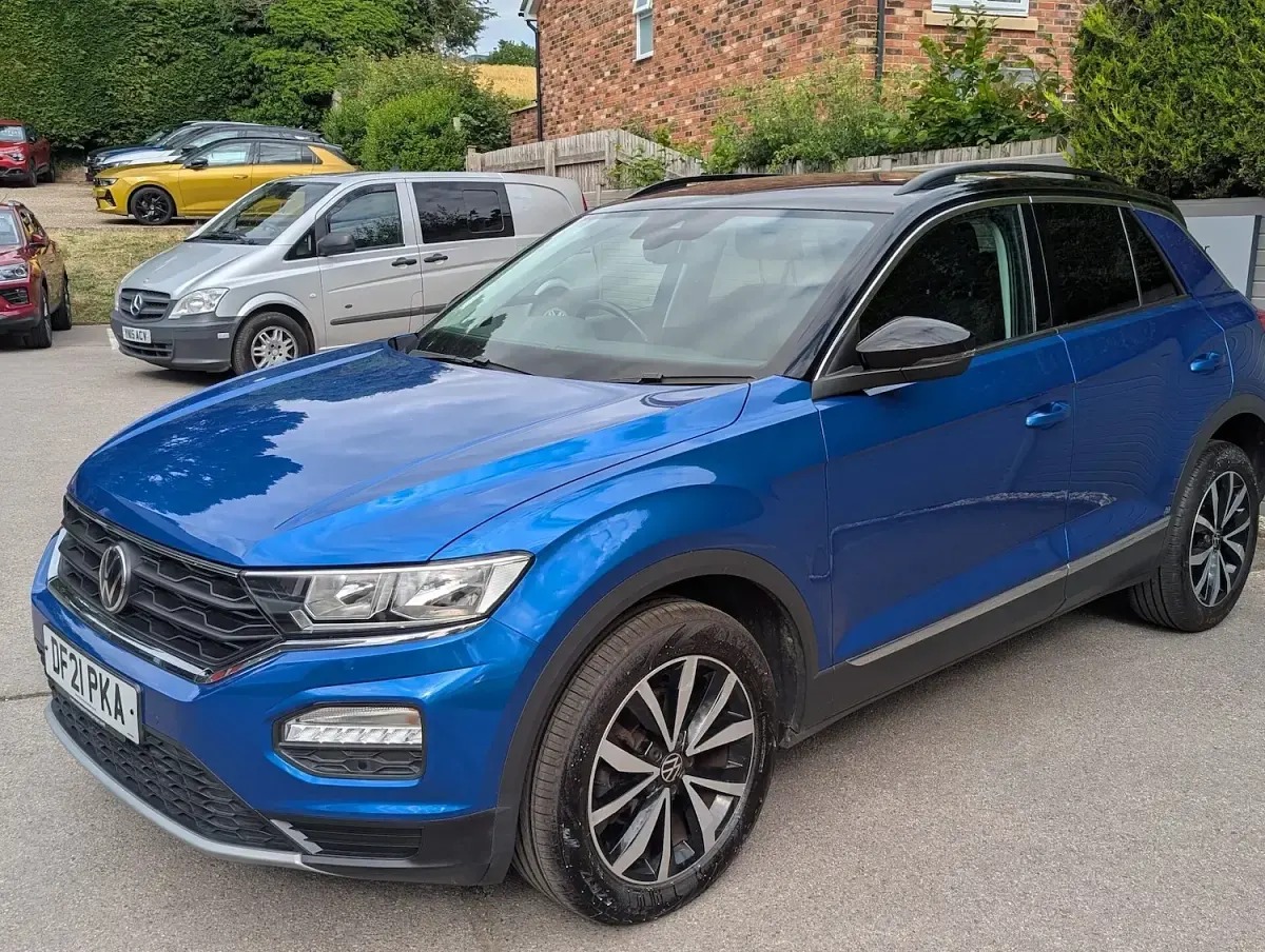 Used VW T-Roc Design 150 HP (110 kW) 2021 Blue SUV