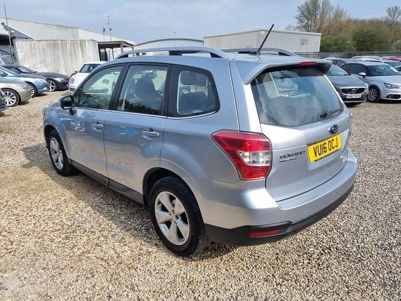 Used Subaru Forester Premium 147 HP (108 kW) 2016 Silver SUV