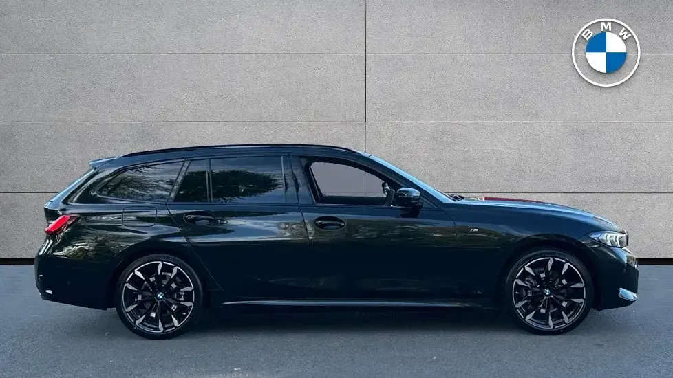 Used BMW 320 M Sport 181 HP (133 kW) 2025 Black Estate