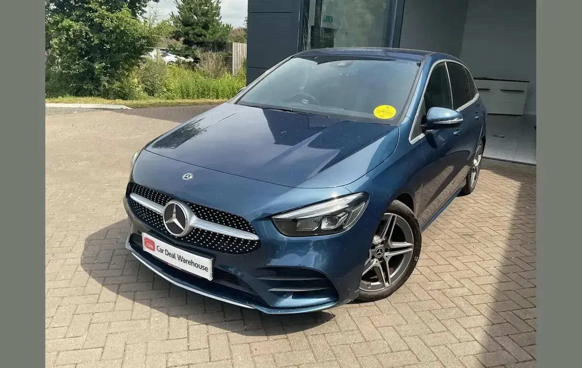 Used Mercedes B200 AMG line 161 HP (118 kW) 2019 Blue Hatchback