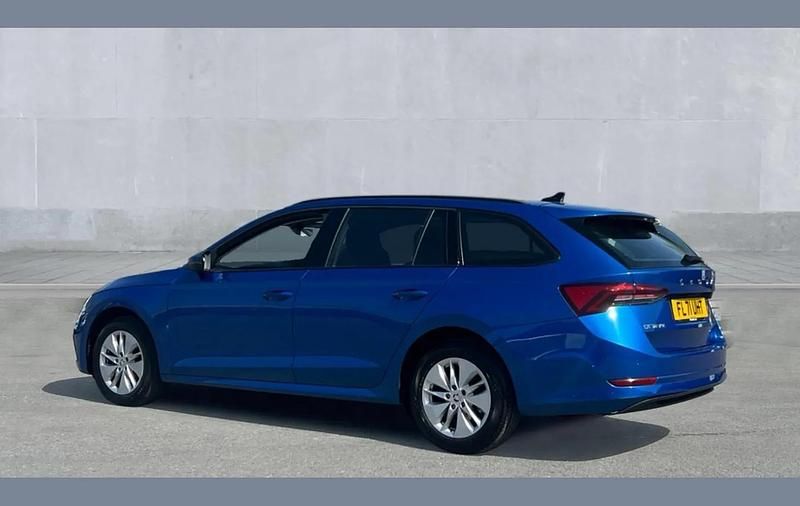 Used Skoda Octavia SE 116 HP (85 kW) 2021 Blue Estate
