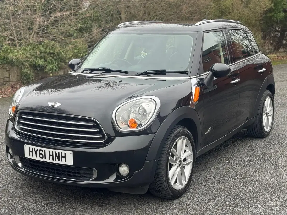 Used Mini Cooper D 2011 Black Hatchback