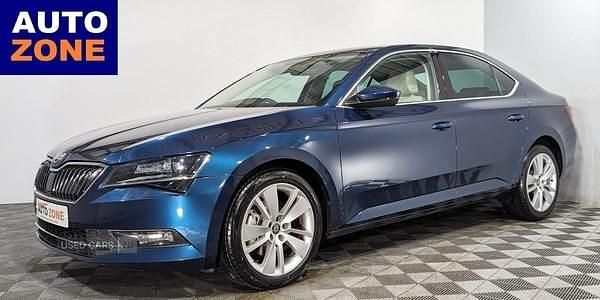 Used Skoda Superb SE L Executive 190 HP (139 kW) 2017 Blue Hatchback