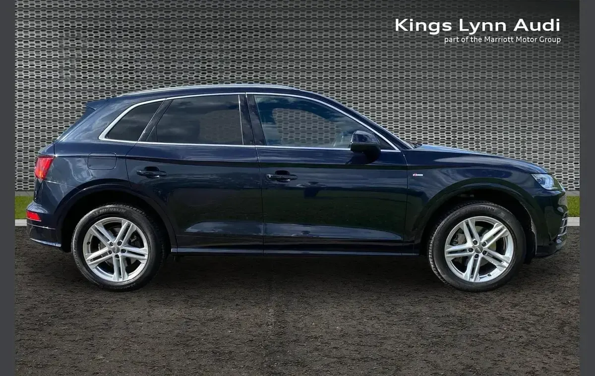 Used Audi Q5 S-Line 187 HP (137 kW) 2020 Blue SUV