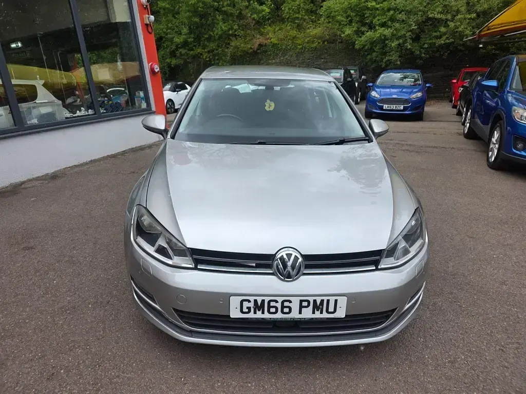 Używany VW Golf VII Edition 2017 Srebrny Hatchback