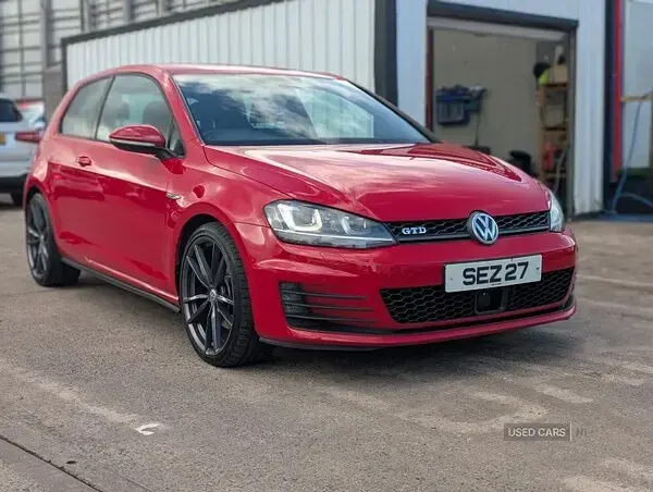 Used VW Golf VII GTD 2014 Red Hatchback