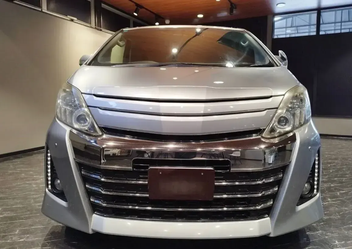 Used Toyota Alphard Sport 2013 Silver MPV