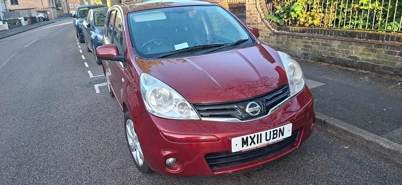 Used Nissan Note Tekna 110 HP (80 kW) 2011 Red Hatchback