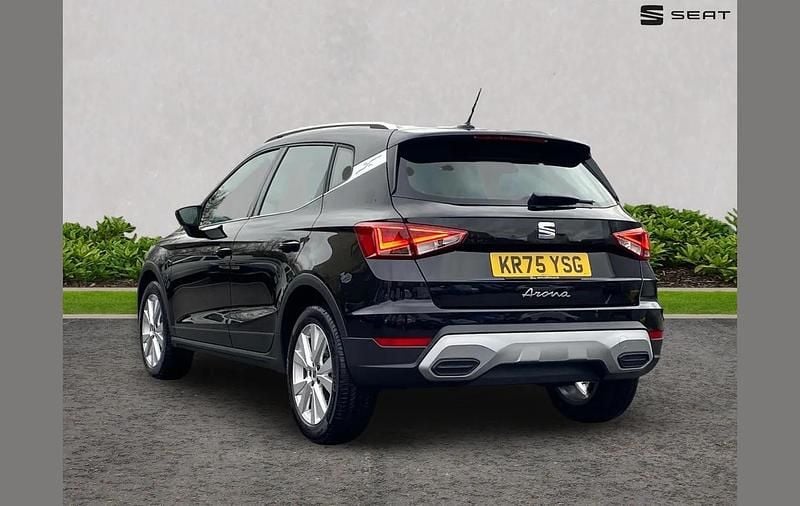 New Seat Arona Xperience 113 HP (83 kW) 2025 Black SUV