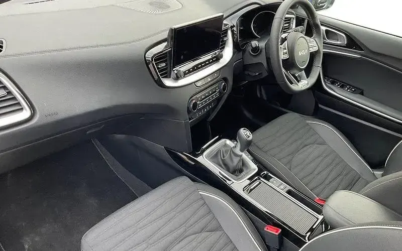 Usado Kia XCeed GT-Line 114 HP (83 kW) 2026 SUV