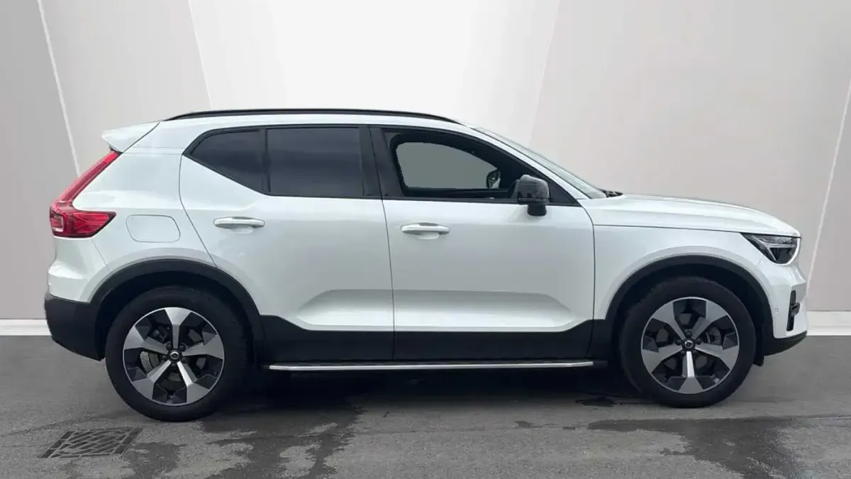 Used Volvo XC40 Ultimate 194 HP (142 kW) 2022 White SUV