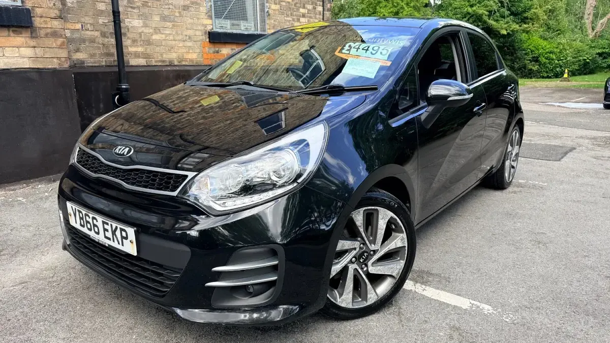 Used Kia Rio 2017 Black Hatchback