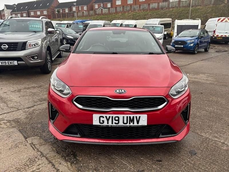 Used Kia ProCeed GT-Line 138 HP (101 kW) 2019 Red Estate