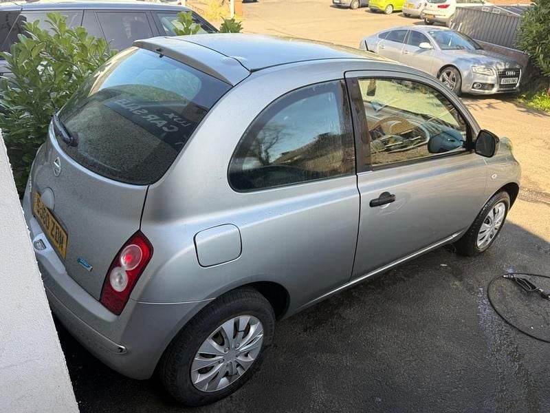 Usado Nissan Micra Visia 2010 Prateado Citadino