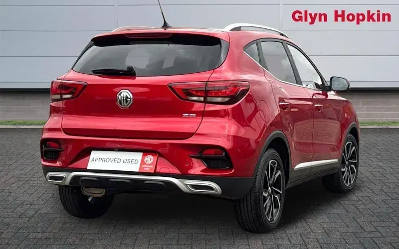 Used MG ZS Exclusive 106 HP (77 kW) 2023 Red SUV
