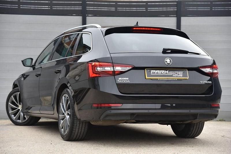 Used Skoda Superb LAURIN & KLEMENT 190 HP (139 kW) 2017 Black Estate