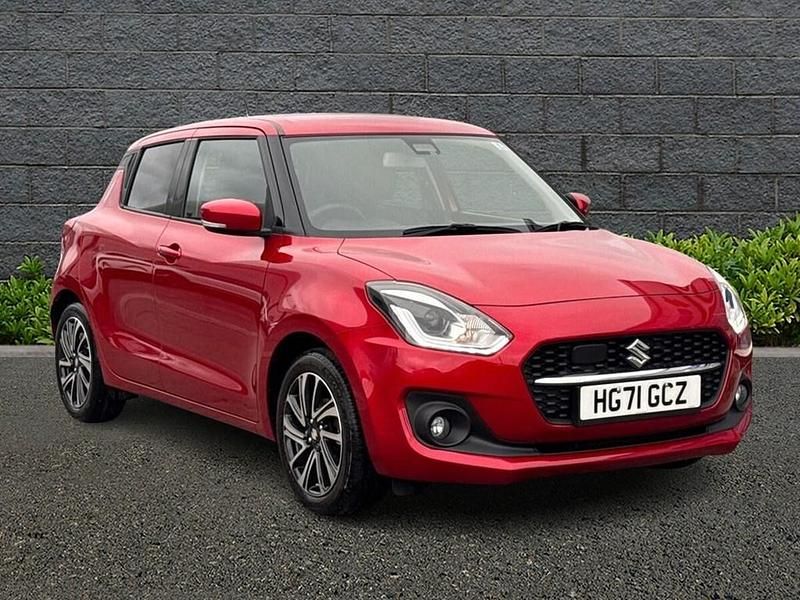 Used Suzuki Swift SZ5 83 HP (61 kW) 2021 Red Hatchback