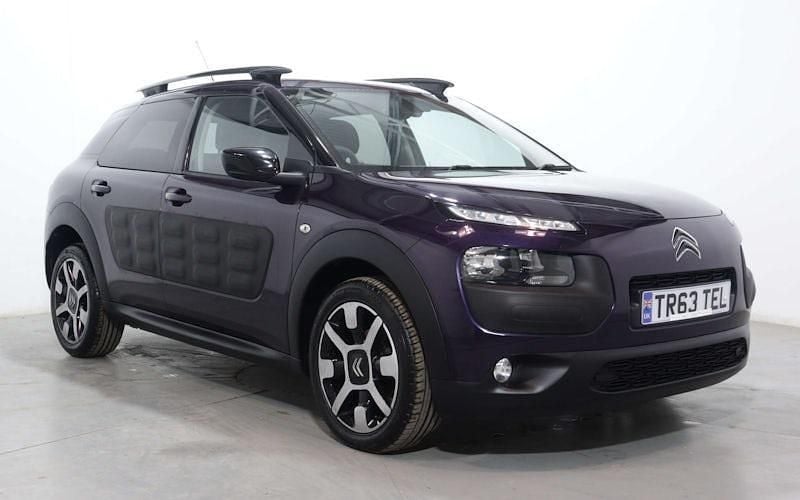 Mauve/purple Used 2015 Citroën C4 Cactus Flair Hatchback | £6,700 (Fair price) - Image 1/1