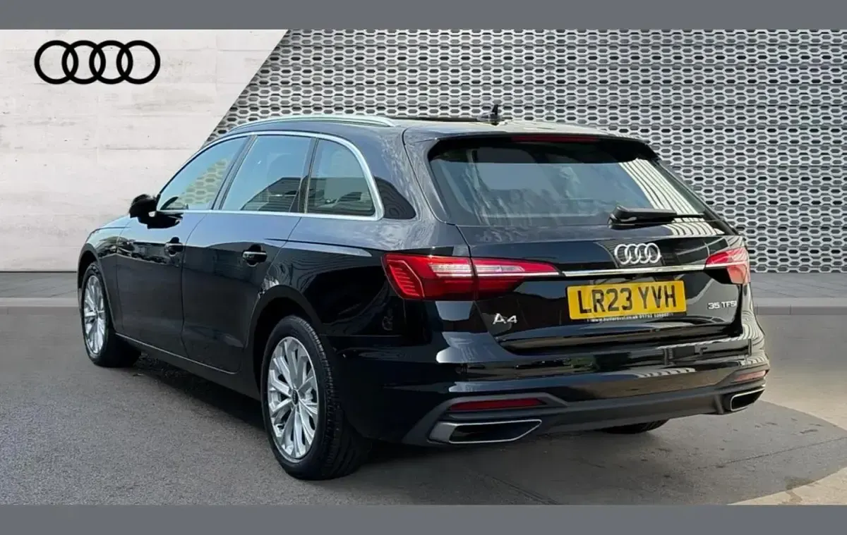 Used Audi A4 Comfort 150 HP (110 kW) 2023 Black Estate