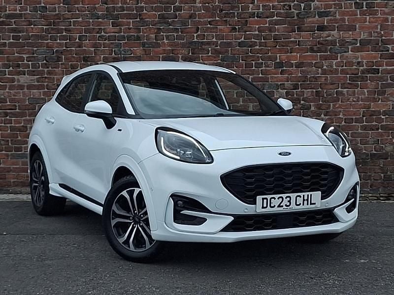 White Used 2023 Ford Puma Gen-E ST-Line Hatchback | £19,698 (Fair price) - Image 1/4