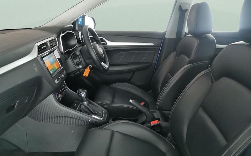 Used MG ZS Exclusive 111 HP (81 kW) 2020 Blue Hatchback