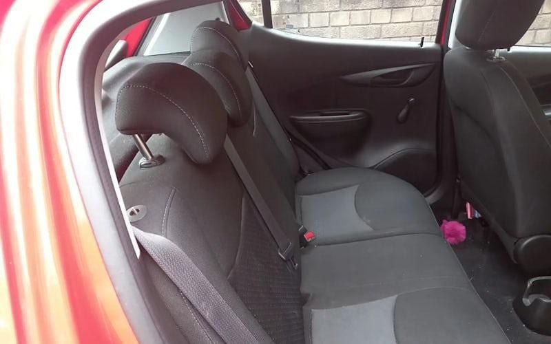 Used Vauxhall Viva 75 HP (55 kW) 2017 Red Hatchback