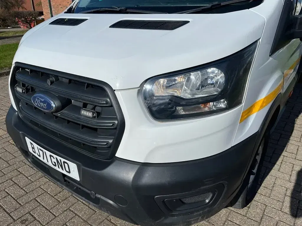 Used Ford Transit S 130 HP (95 kW) 2021 White Cabriolet