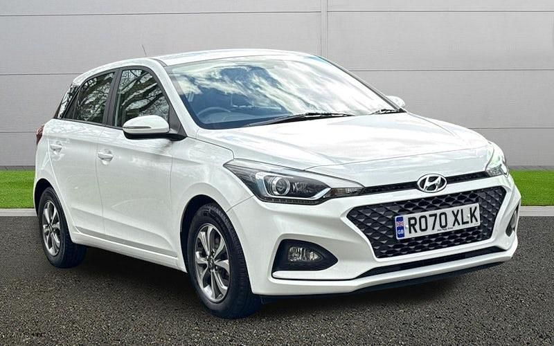 Used Hyundai i20 SE 84 HP (61 kW) 2020 White Hatchback