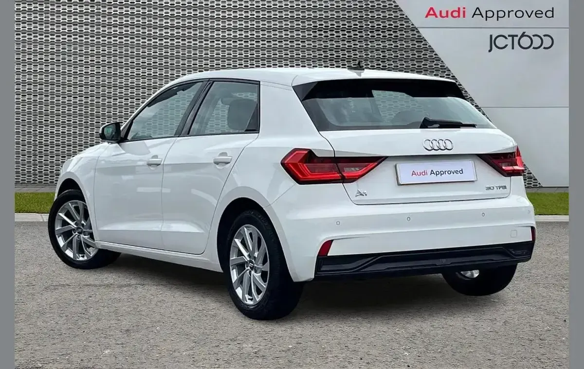 Used Audi A1 Sport 113 HP (83 kW) 2019 White SUV