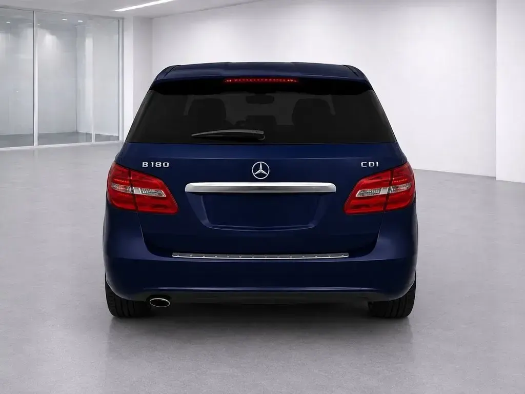 Used Mercedes B180 109 HP (80 kW) 2012 Blue Hatchback