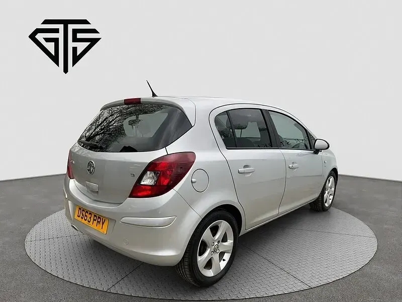 Used Vauxhall Corsa 85 HP (62 kW) 2013 Silver Hatchback