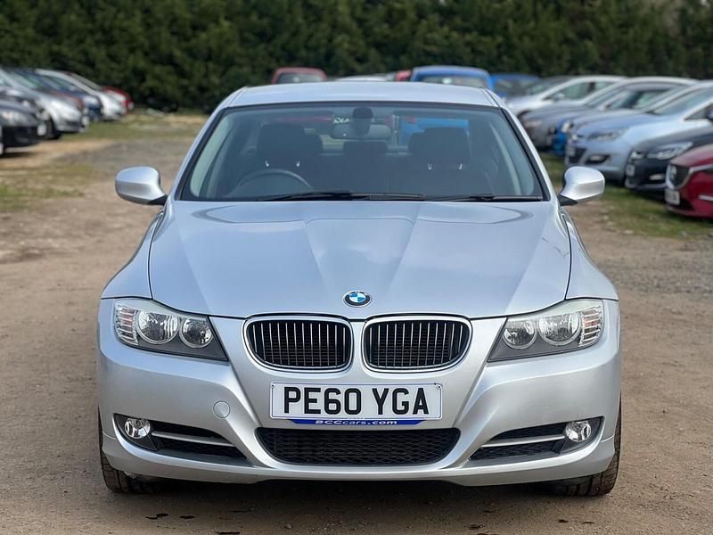 Used BMW 318 Exclusive 2010 Silver Sedan