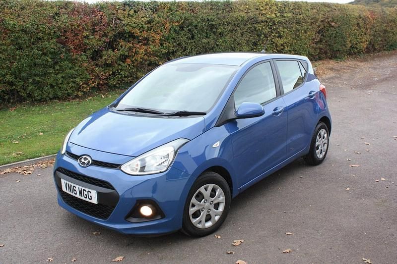 Blue Used 2016 Hyundai i10 SE Hatchback | £4,995 (Super price) - Image 1/4