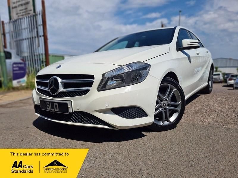 White Used 2014 Mercedes A200 Hatchback | £6,850 (Fair price) - Image 1/4