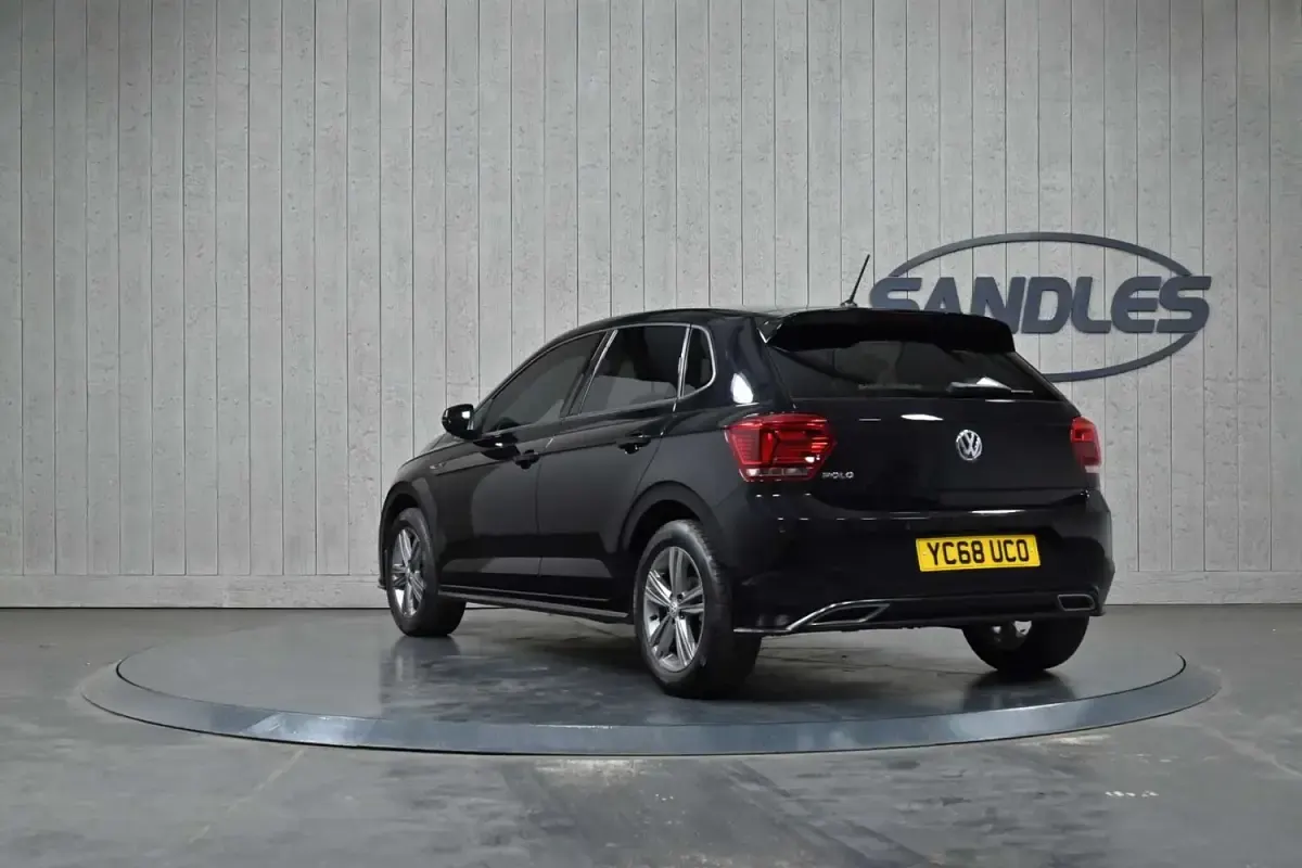 Used VW Polo R-line 115 HP (84 kW) 2018 Black Hatchback