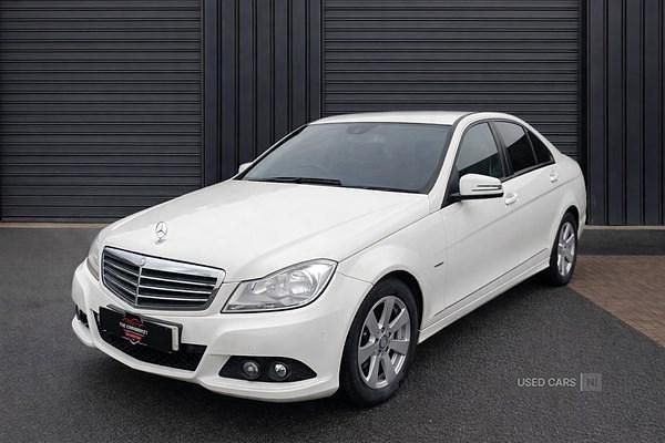 Used Mercedes C200 Edition 1 2011 White Sedan