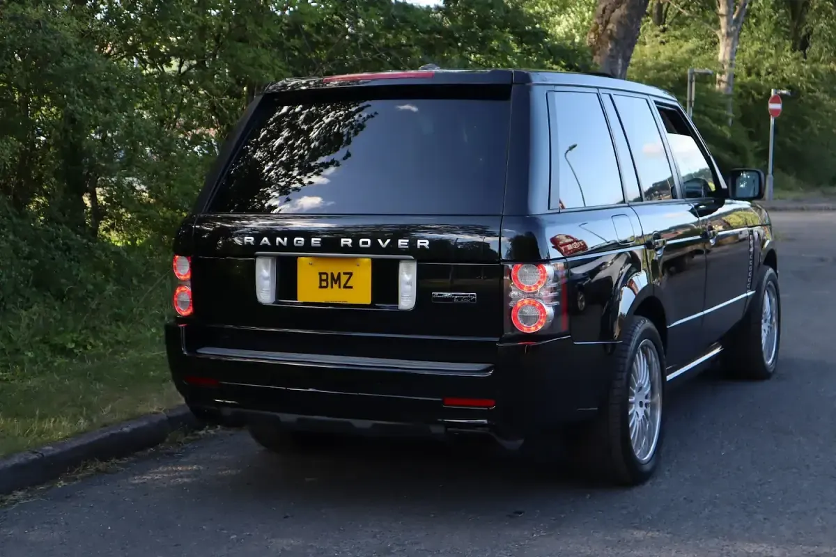 Used Land Rover Range Rover Vogue 375 HP (275 kW) 2010 Black SUV